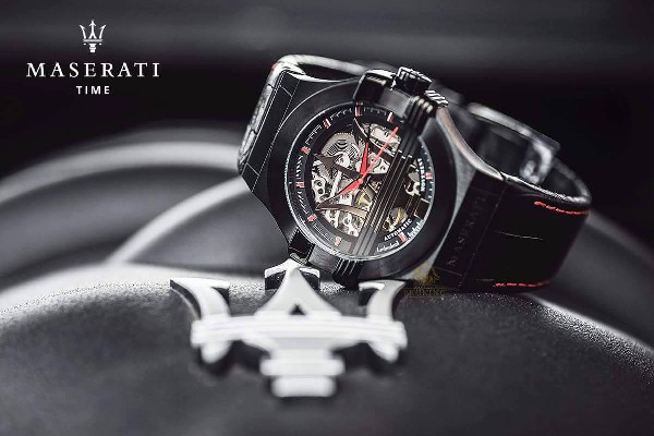 Montre Maserati automatique Potenza<br />
Automatic Maserati watch